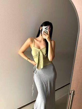 浅绿色