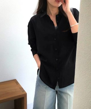 黑色
