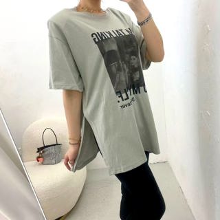 灰色