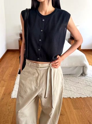 黑色