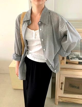 灰色