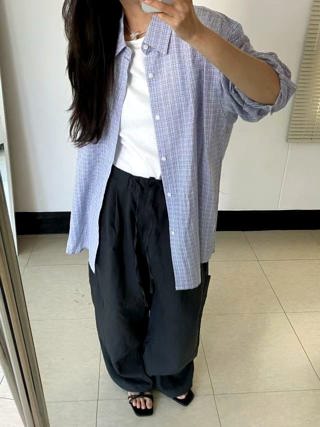 蓝色