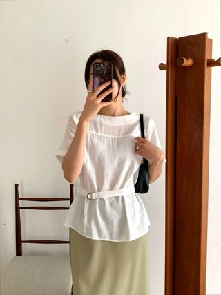 白色