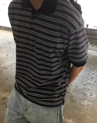 黑色