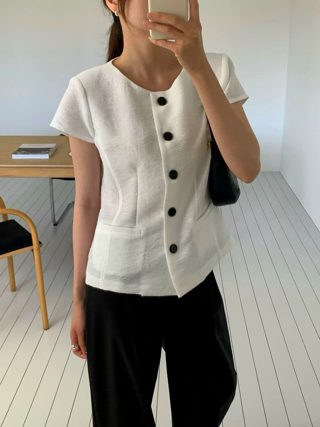 白色
