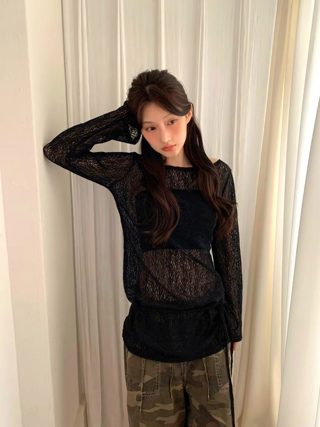 黑色