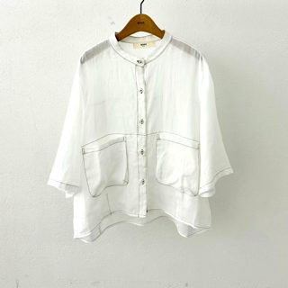 白色