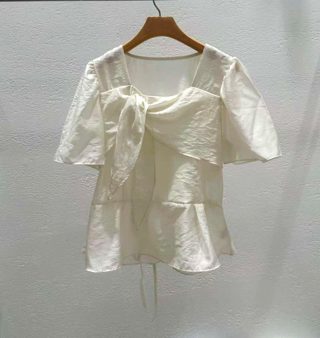 白色
