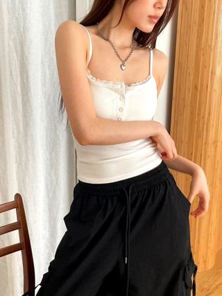白色