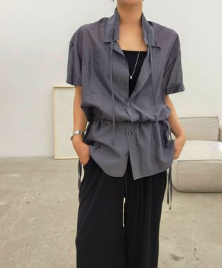 灰色