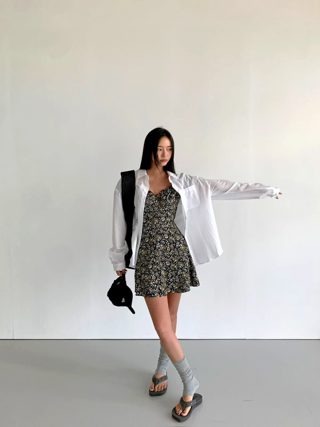 黑色