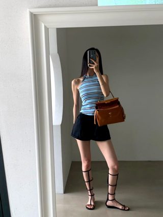 天蓝色