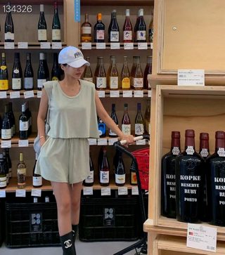 藏青色