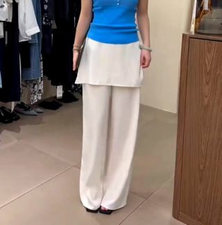 天蓝色