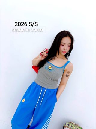 灰色