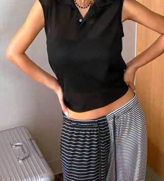 黑色