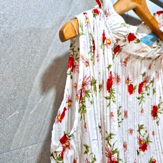 白色