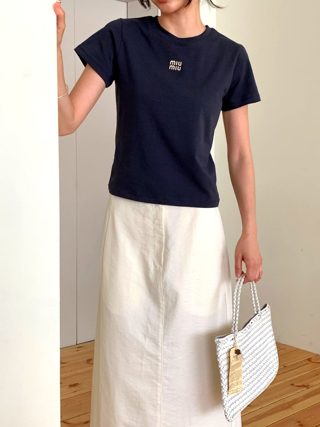 藏青色