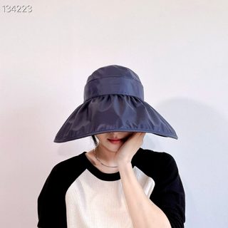 粉红色