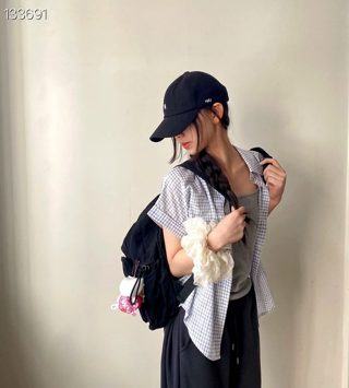 藏青色
