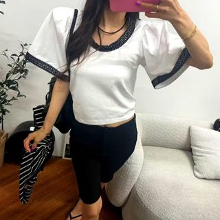 白色