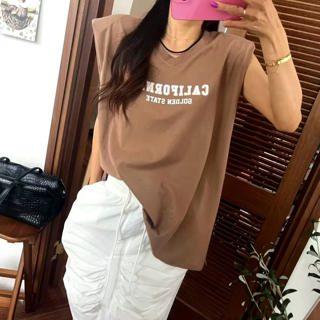 咖啡色