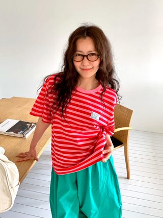 红色