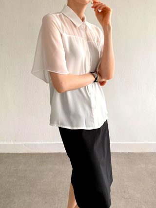 黑色