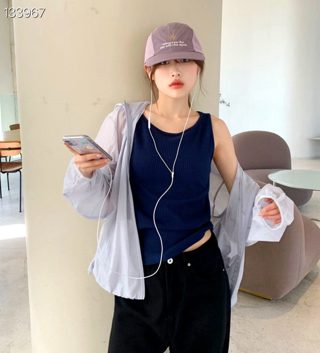 藏青色