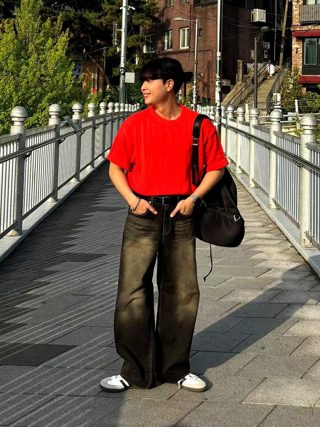 浅蓝色