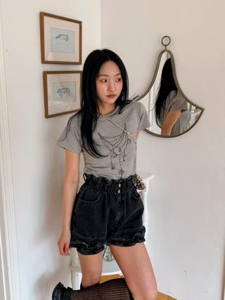 灰色