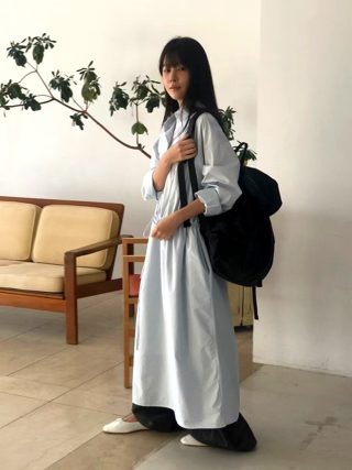 浅蓝色