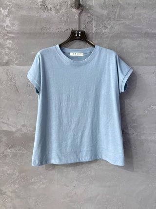 浅蓝色