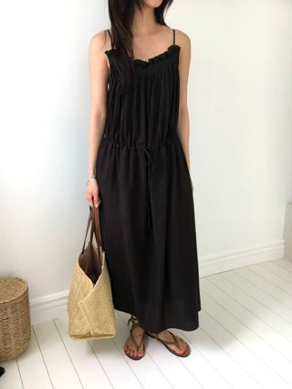 深棕色