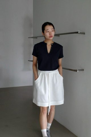 藏青色