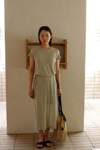 米色