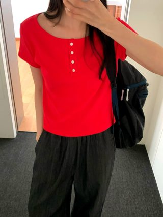 红色