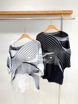 黑色
