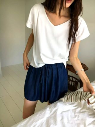 白色