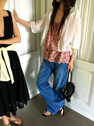 酒红色