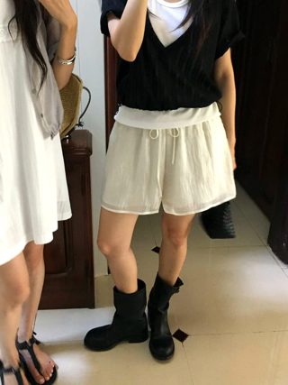 白色