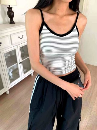 白色