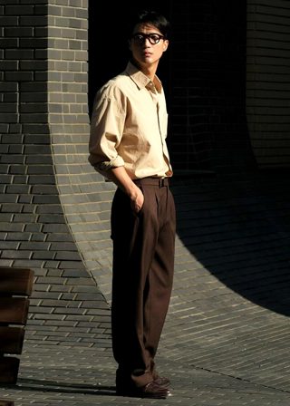 藏青色