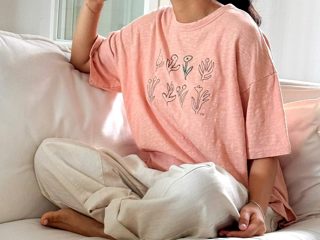 草绿色