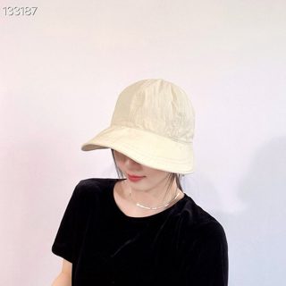 米色