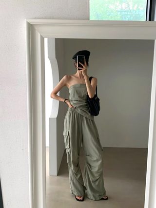 军绿色