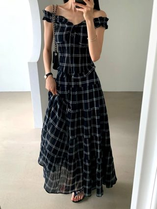 藏青色