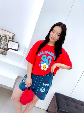 红色