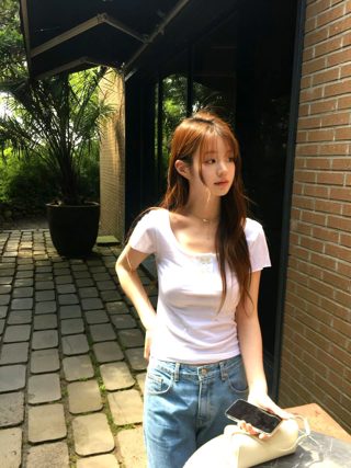 白色