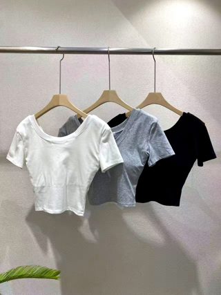 白色